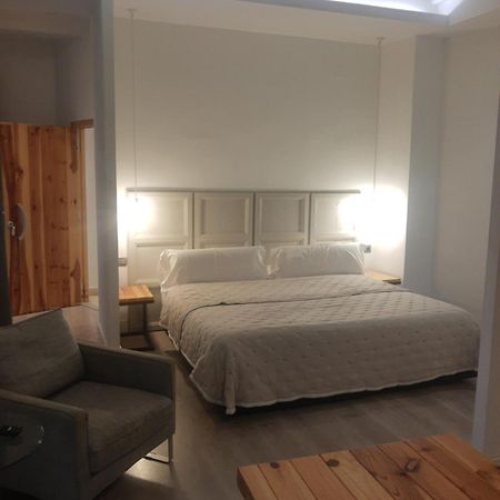 Las Coles Apartasuites ชาทีวา ภายนอก รูปภาพ