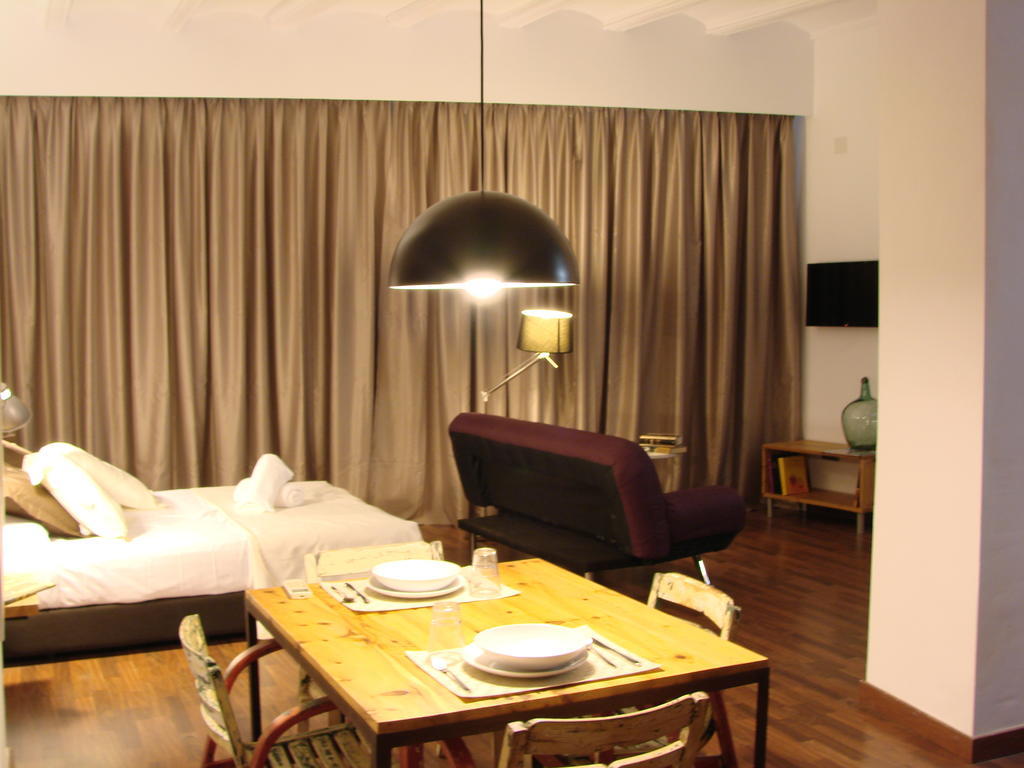 Las Coles Apartasuites ชาทีวา ภายนอก รูปภาพ