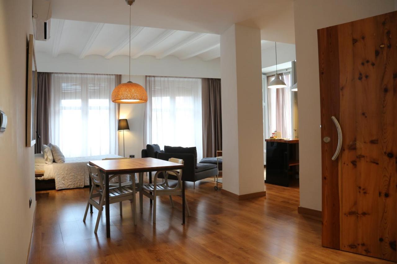 Las Coles Apartasuites ชาทีวา ภายนอก รูปภาพ